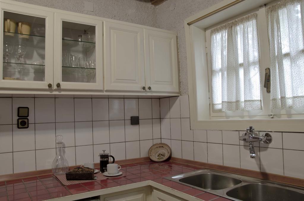 Taygete Studios Stoupa Luaran gambar